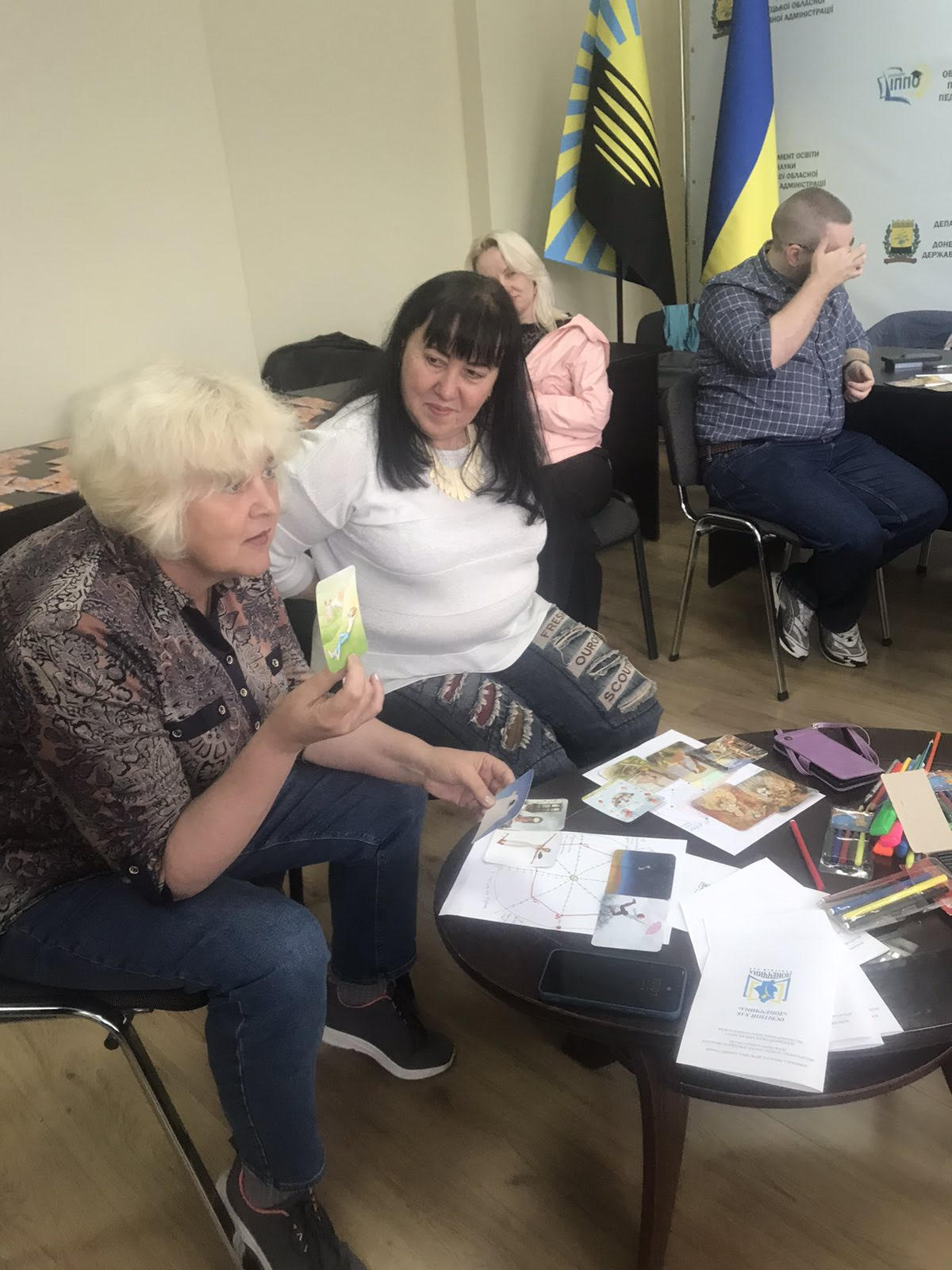 «Життя в балансі»: тренінг для педагогів Донецької області, які тимчасово перебувають у м. Києві